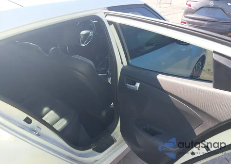 2016 Hyundai Veloster Turbo from USA, damaged, VIN KMHTC6AE8GU266527